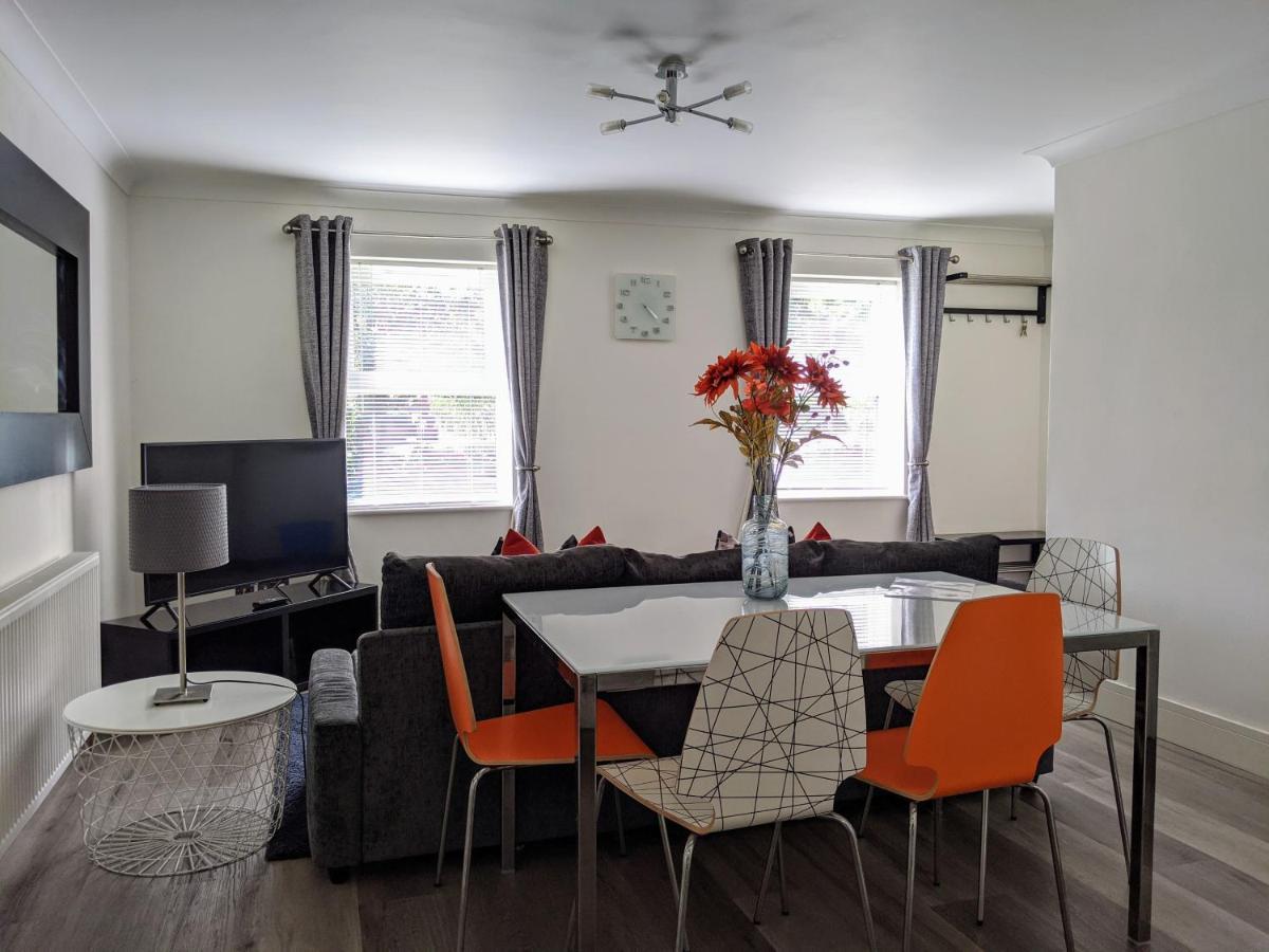 היי וויקומב Saffron Court By Wycombe Apartments - Apt 06 מראה חיצוני תמונה