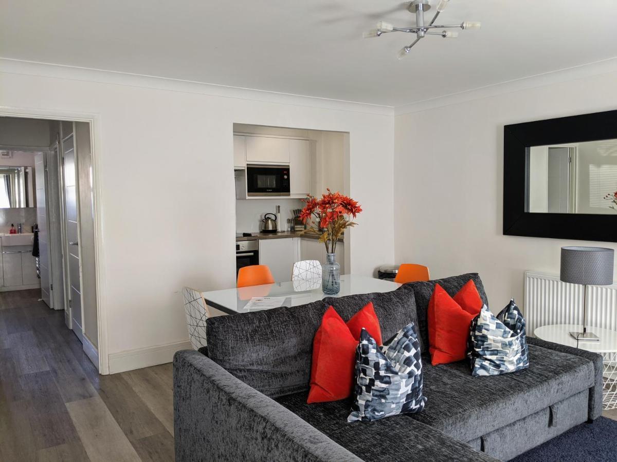 היי וויקומב Saffron Court By Wycombe Apartments - Apt 06 מראה חיצוני תמונה